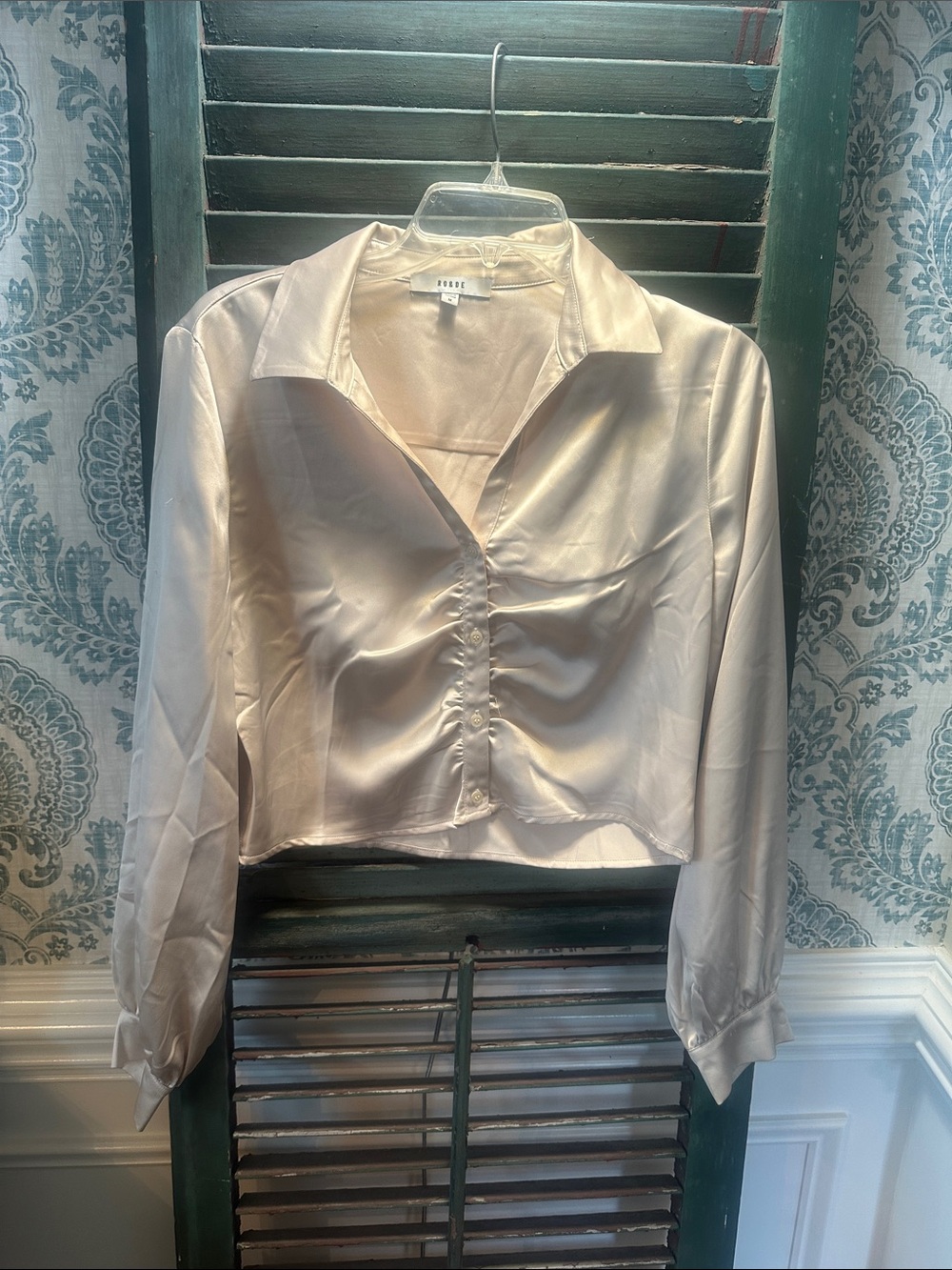 Ro & De Champagne Satin Cropped Button-Down Shirt